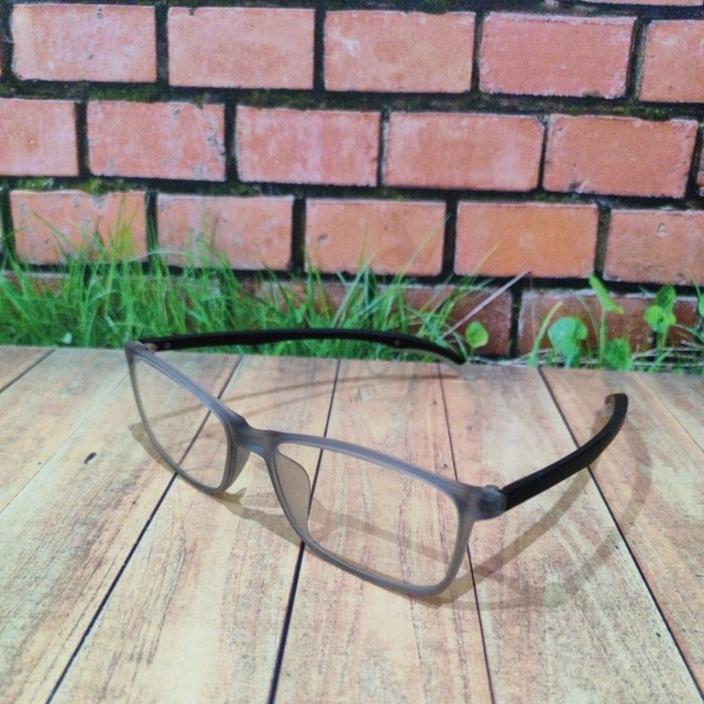 Kacamata Pria/Wanita Hitam abu Lensa OneDrive Bluecromic Anti Radiasi Anti Uv TR99 8023