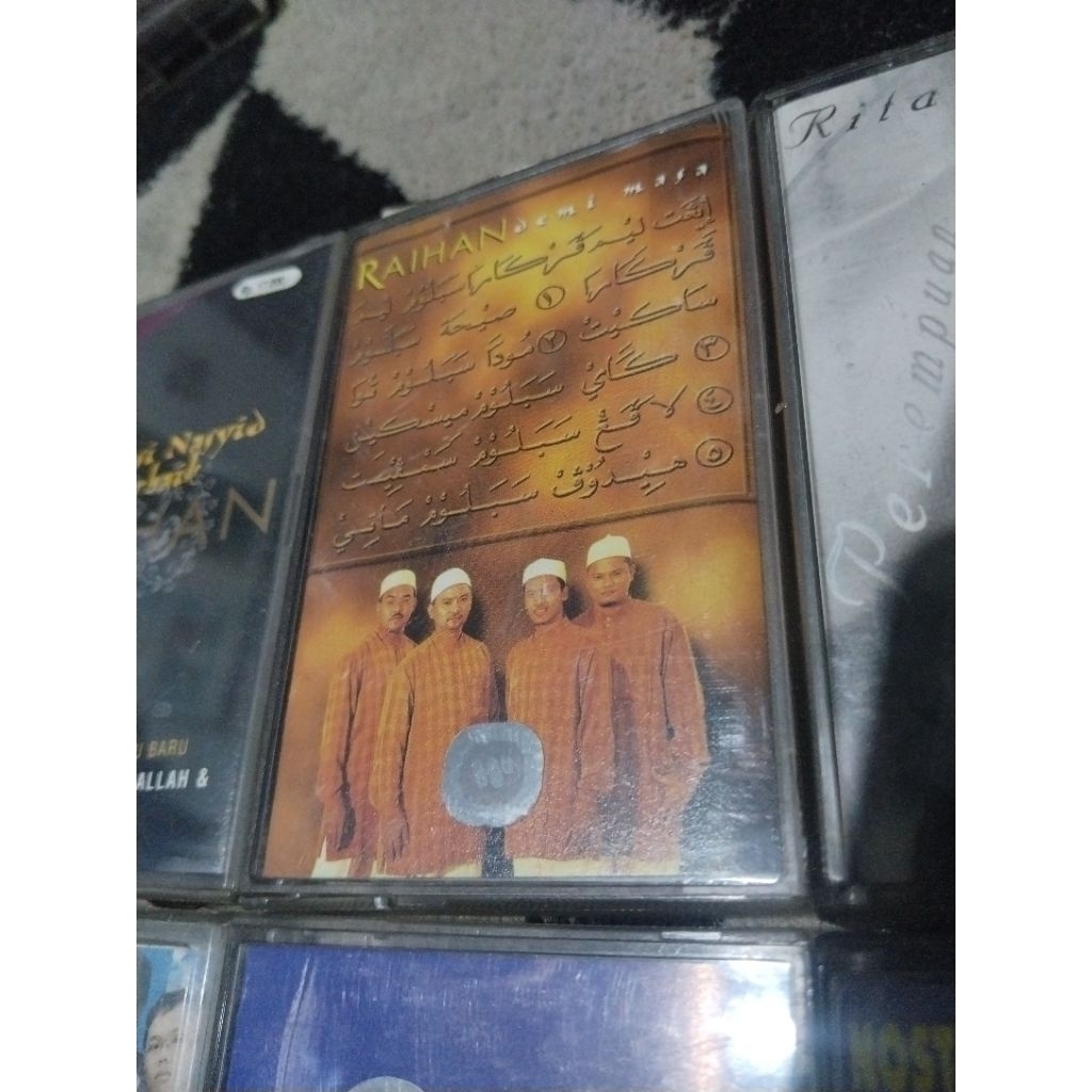 kaset pita raihan / demi masa