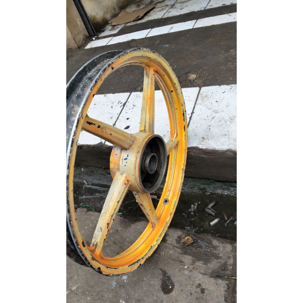 PELEK BAGIAN BELAKANG HONDA SUPRA X LAMA ORIGINAL COPOTAN MOTOR SCOND