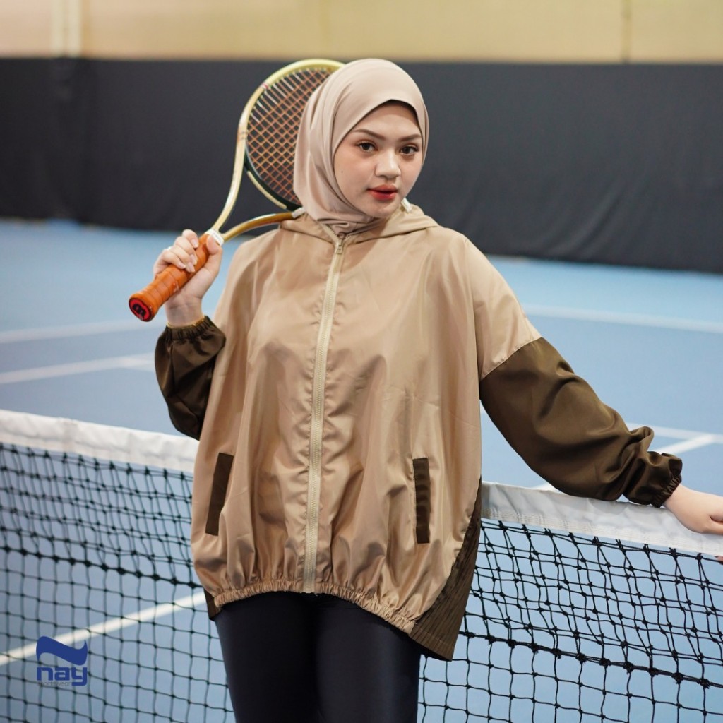 Jacket Olahraga Wanita Parasut Oversized - Heera Jacket