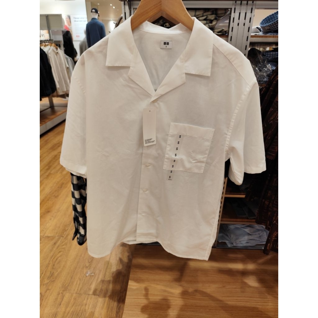 Kemeja Katun Modal Kerah Terbuka Pria Uniqlo (Unisex)