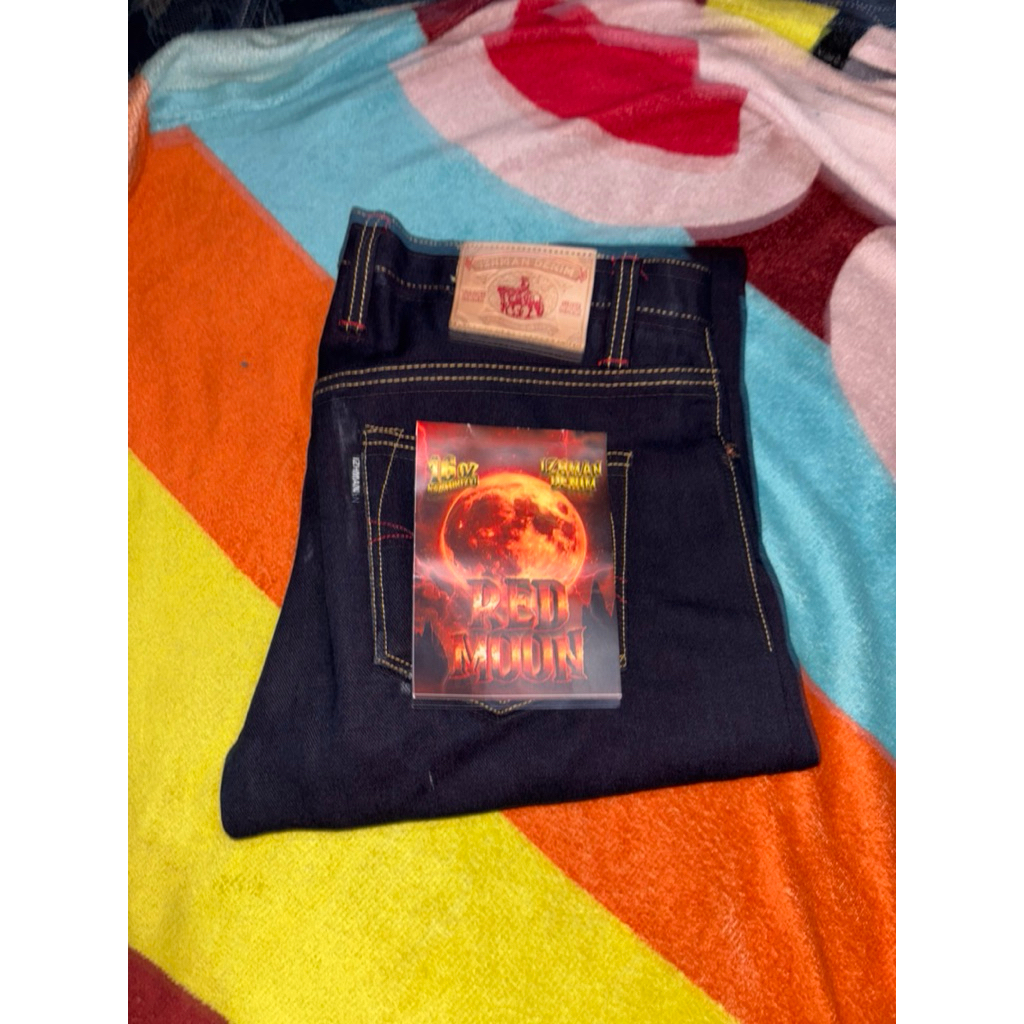 Red moon 16oz by Izhman denim size 32
