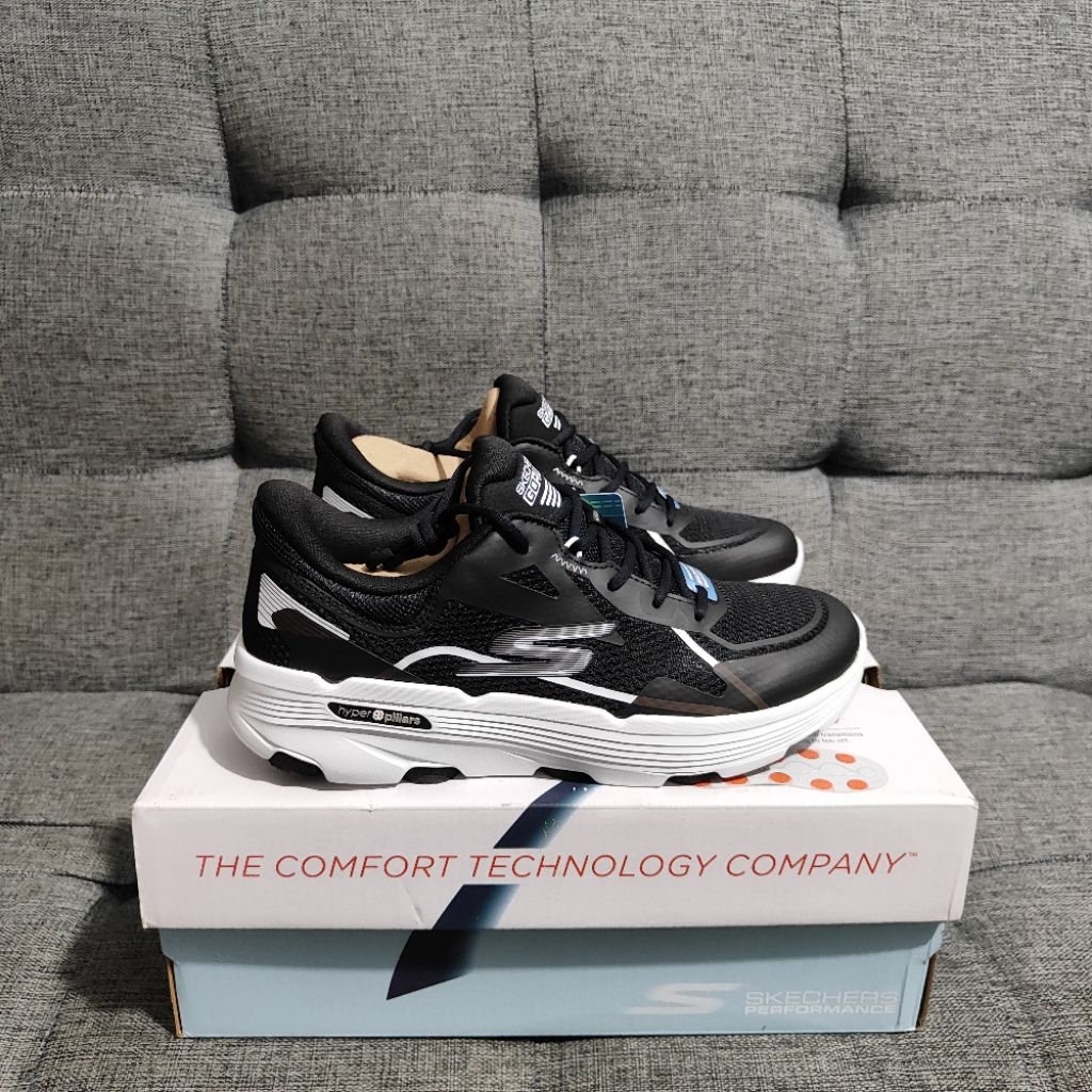 Skechers GO RUN 7.0 INTERVAL Women's - Black/White [129336/BKW]