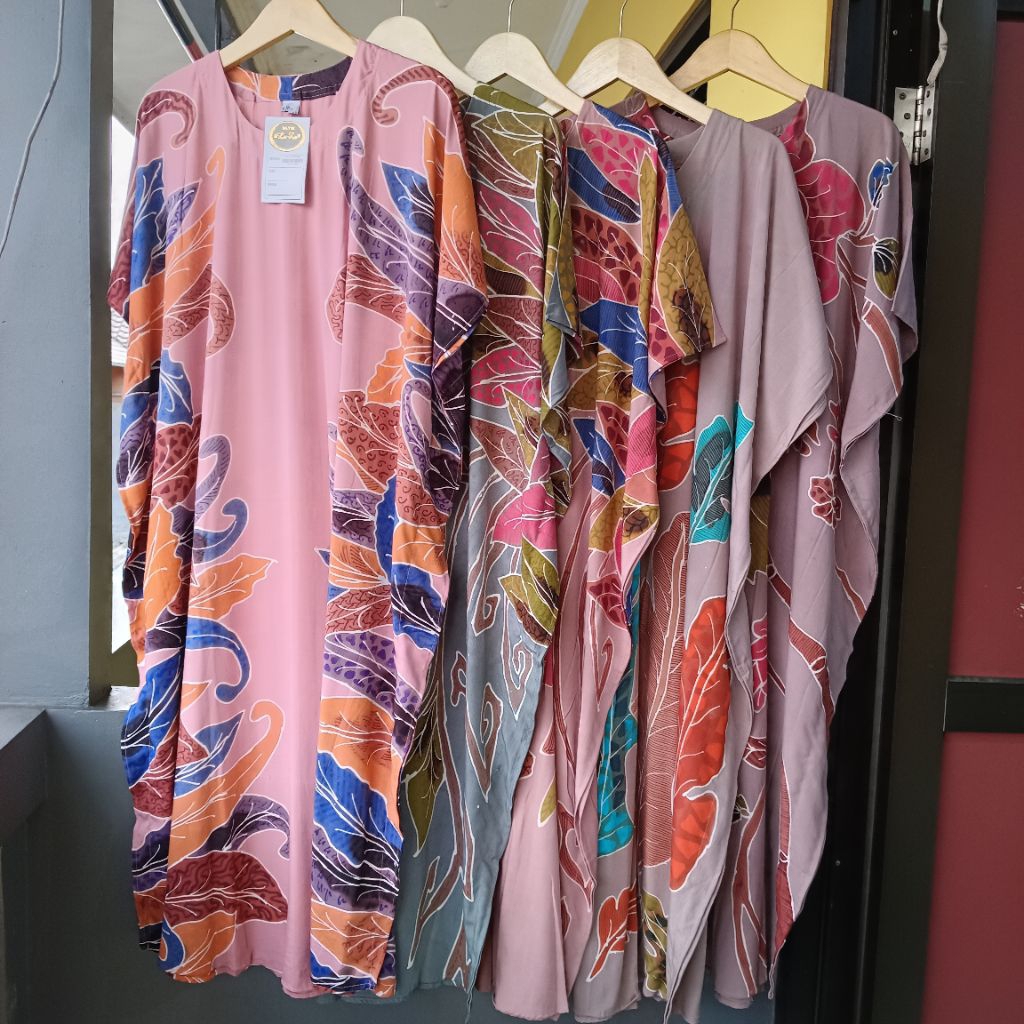 DASTER BATIK TULIS LOWO by BATIK LUZA PEKALONGAN   /  DASTER KALONG LUZA BATIK   /  DASTER BATIK TUL