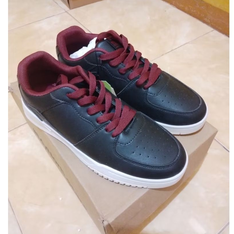Sepatu Sneakers Pria Northstar By Bata