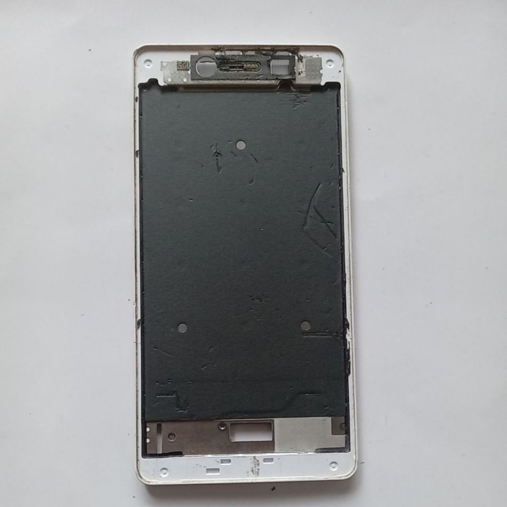 Frame Tarakan lcd bekas Vivo Y51/Y51l copotan