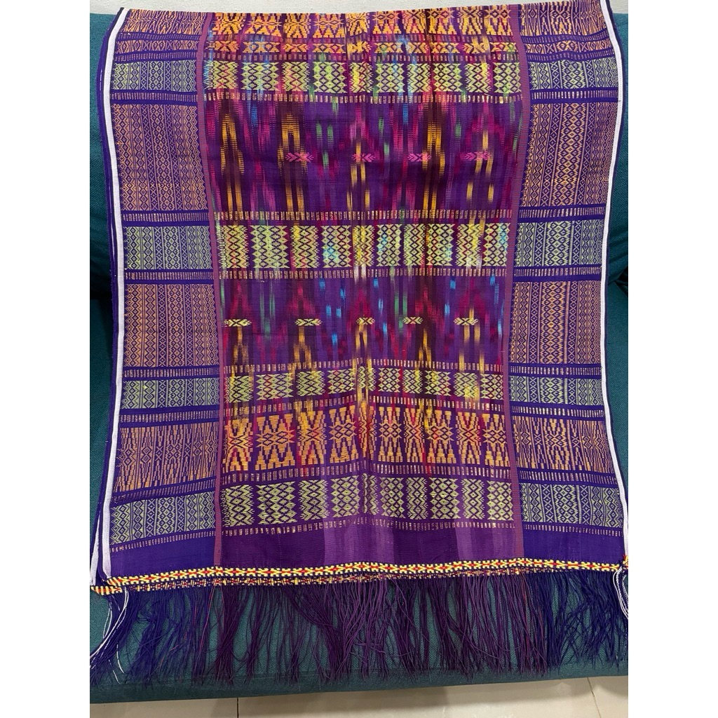 Uis Nipes Karo Bahan Sutra