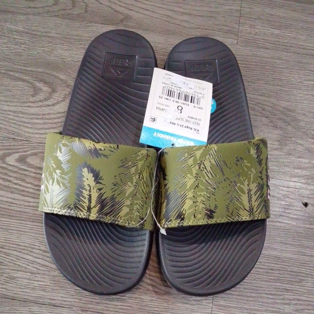 Sandal Reef CJ5703