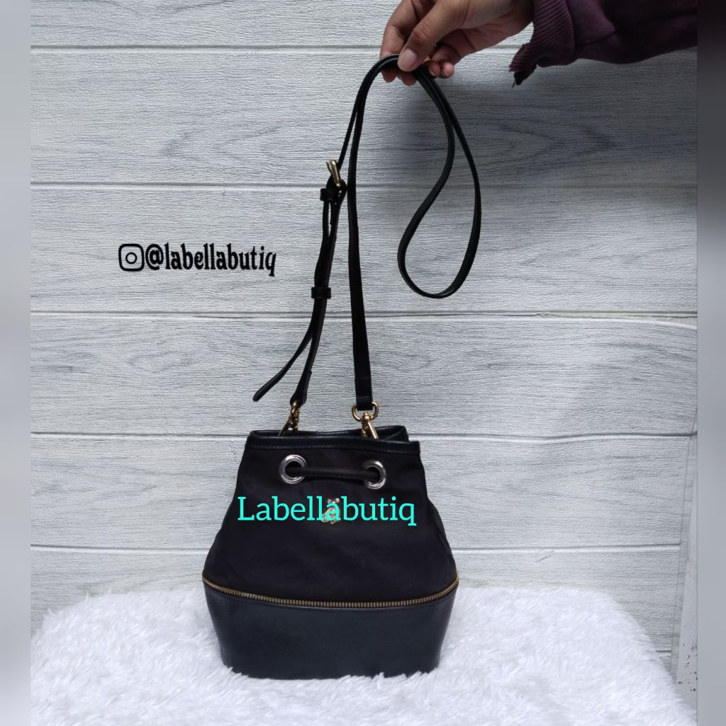 Tas Wanita Sling Bag Bucket Nylon