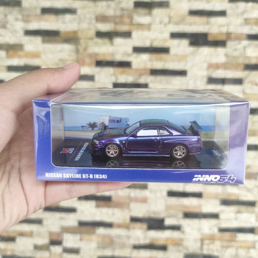 Inno64 Nissan Skyline GTR R34 Midnight Purple II Inno 64
