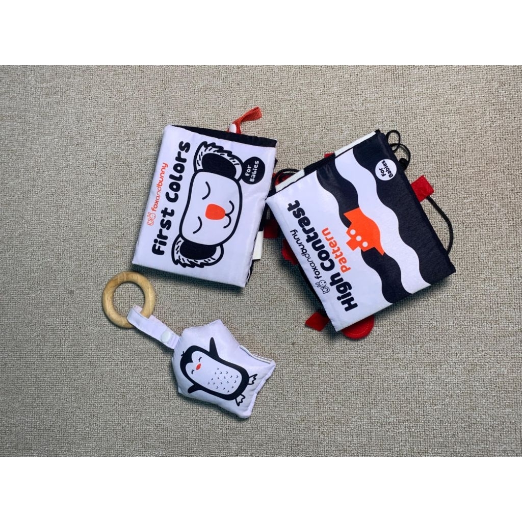 preloved buku kontras bayi fox and bunny