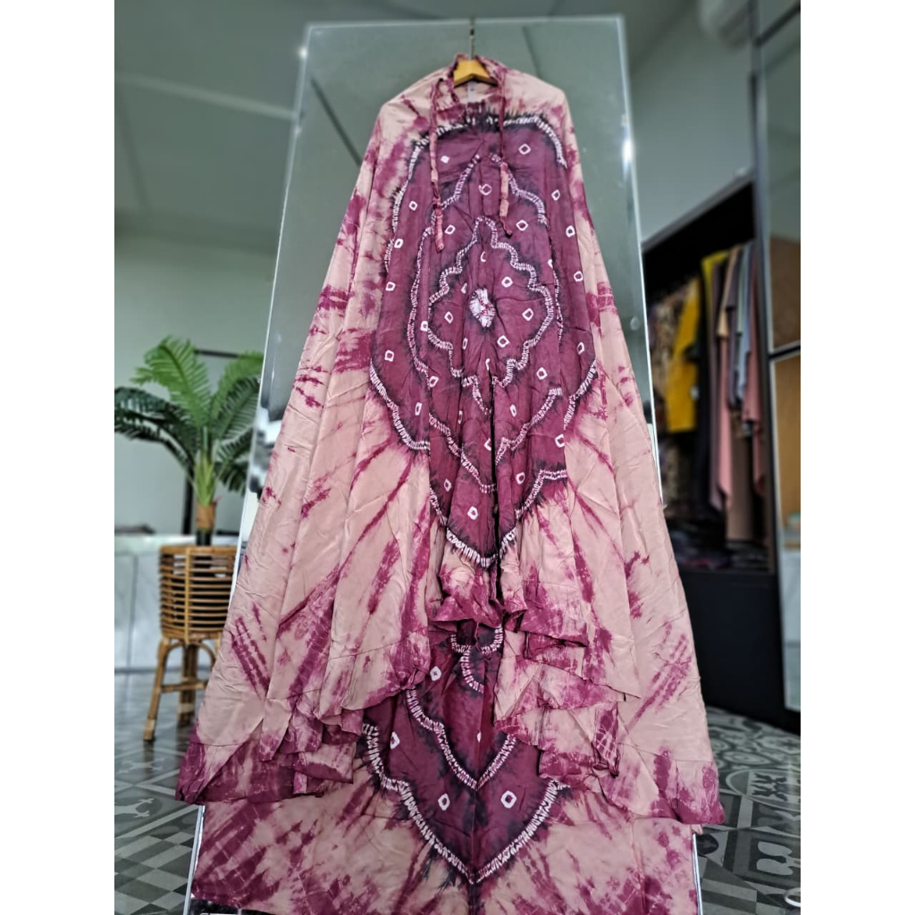 MUKENAH DEWASA BAHAN SILKY BEE BATIK PEKALONGAN