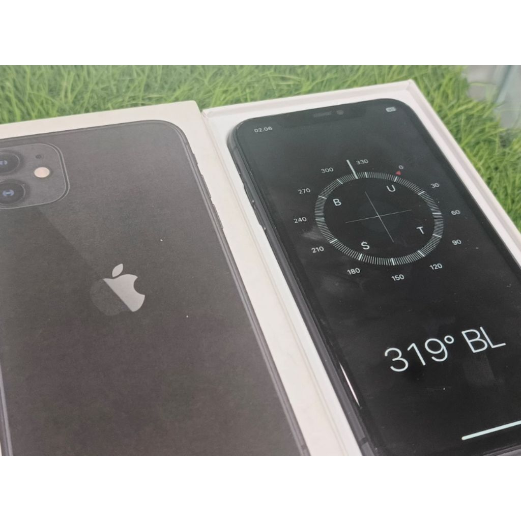 Iphone 11 64 gb inter alloprator Hb service 78% notip LCD gantian aman fice id on treutune on siap p