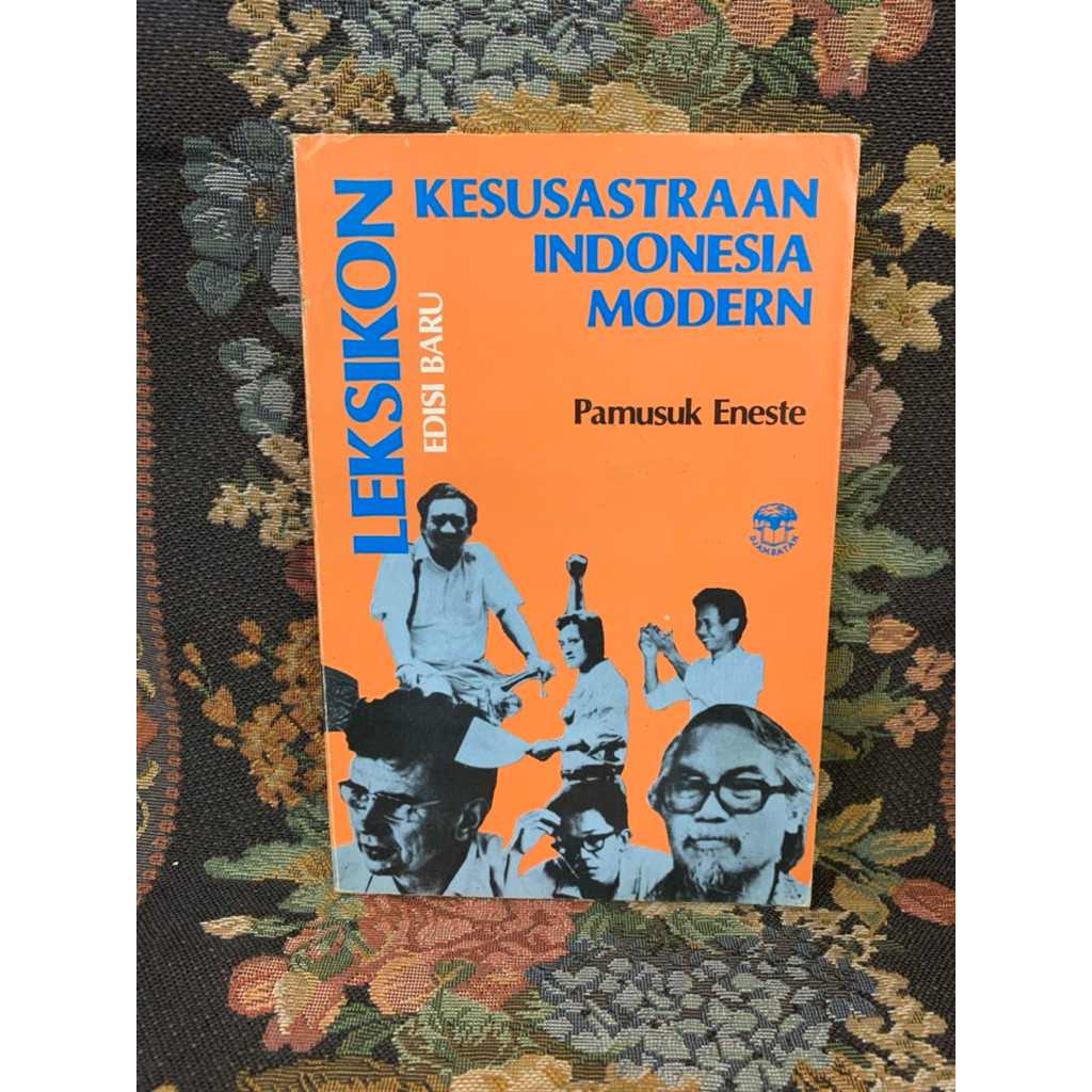 Lesikon Kesusastraan indonesia modern edisi baru by Pamusuk eneste