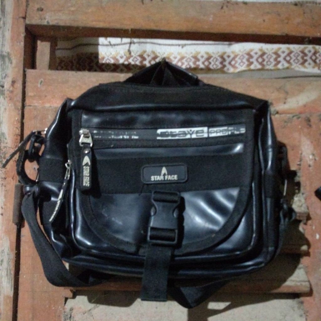 preloved tas selempang tas bahu pria