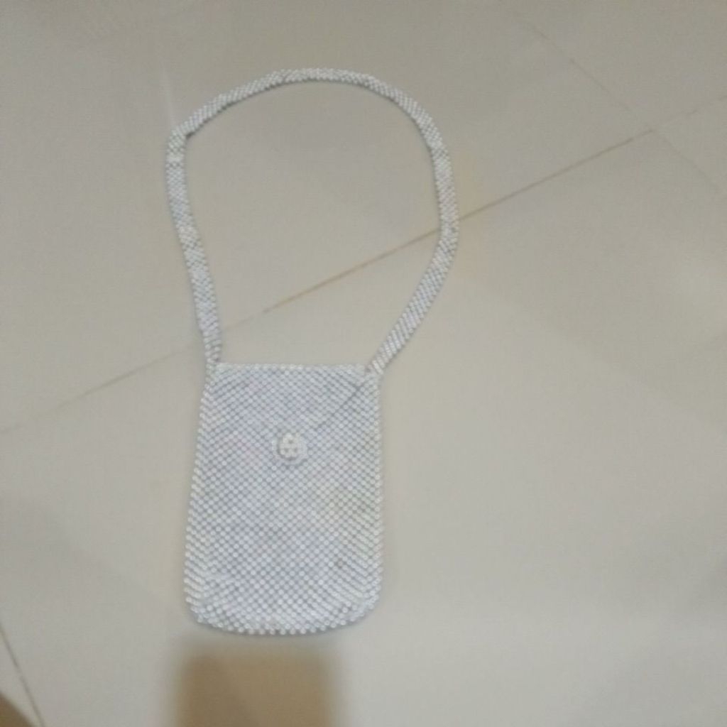 tas hp manik manik dengan tali manik