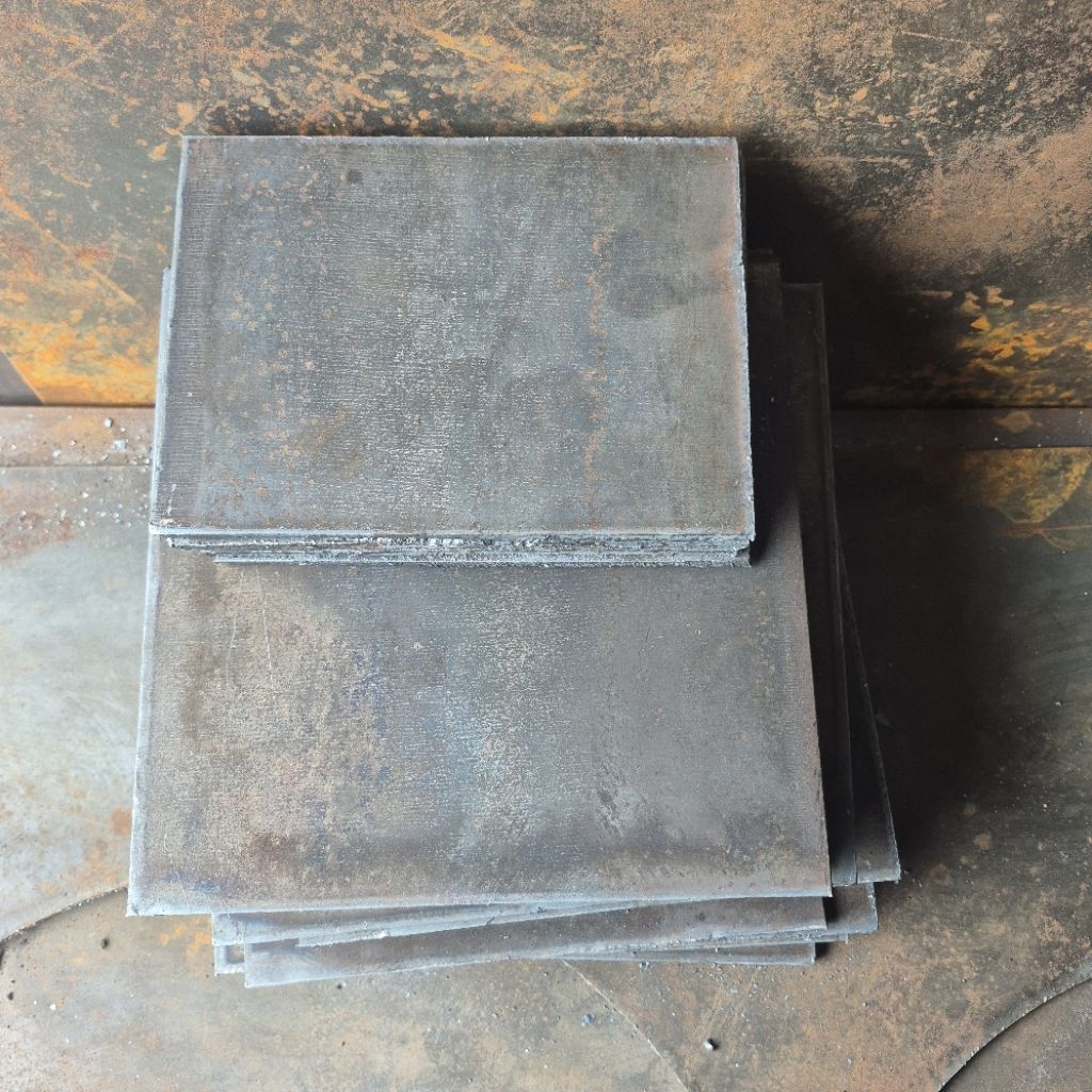 plat besi 30x30 cm Tebal 5mm