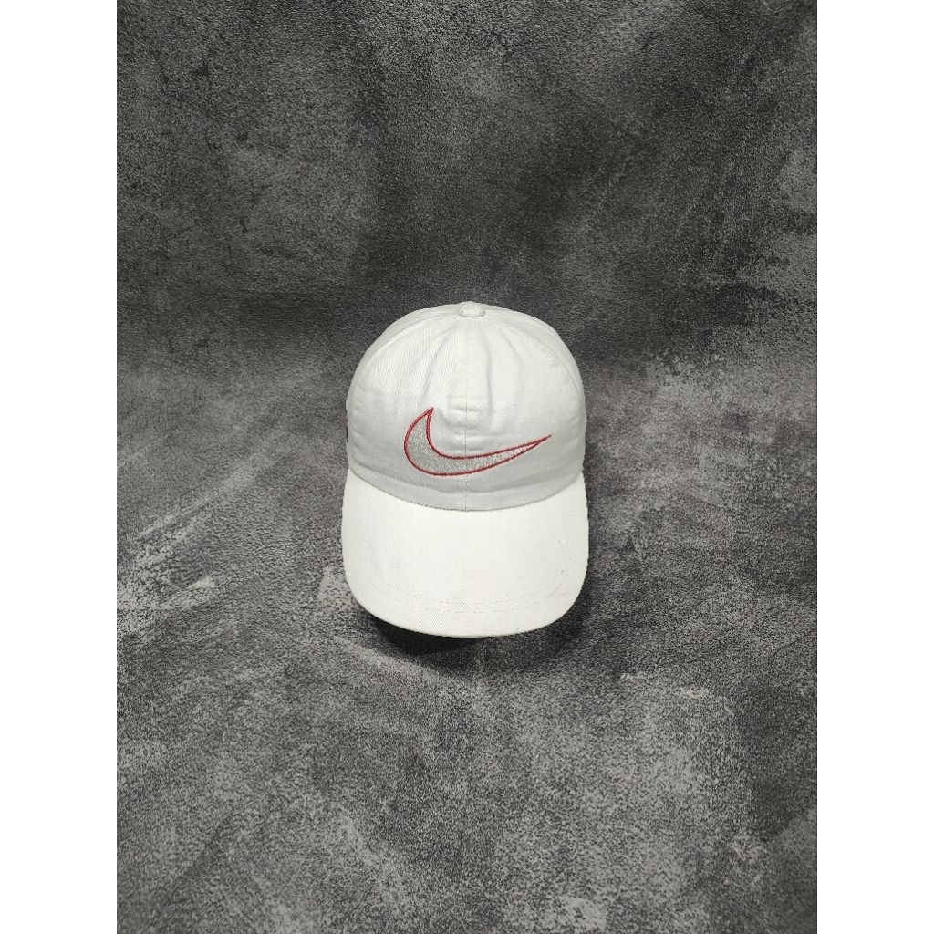 Topi Nike Vintage Second Original