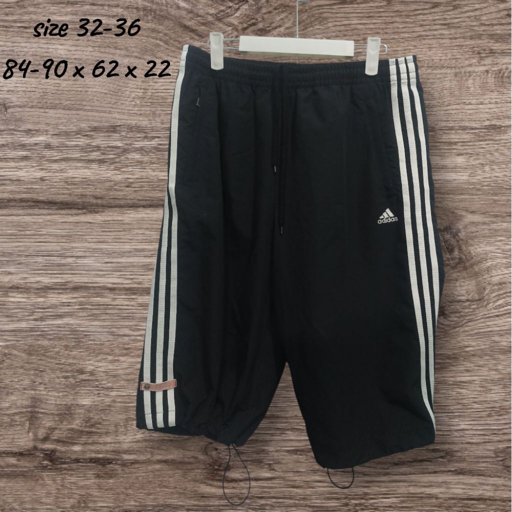 preloved celana pendek parasut adidas hitam sz 32-36