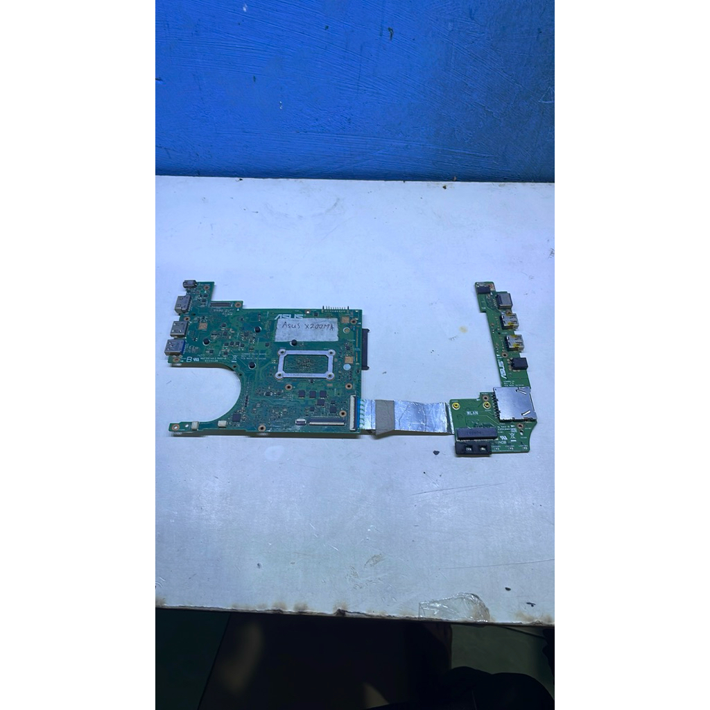 motherboard Asus x200ma normal