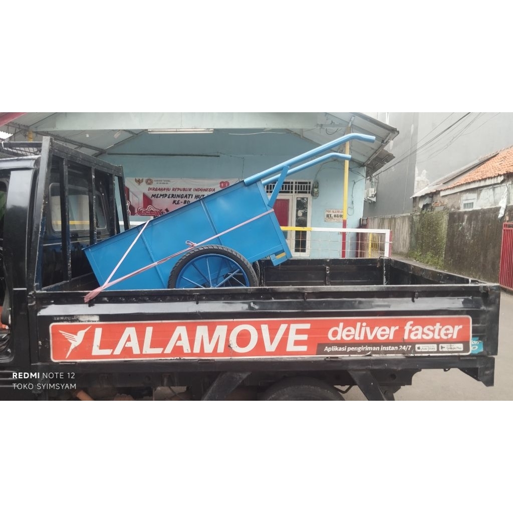gerobak besi dorong untuk mengangkut pasir meterial lainnya terlaris se-jabodetabek