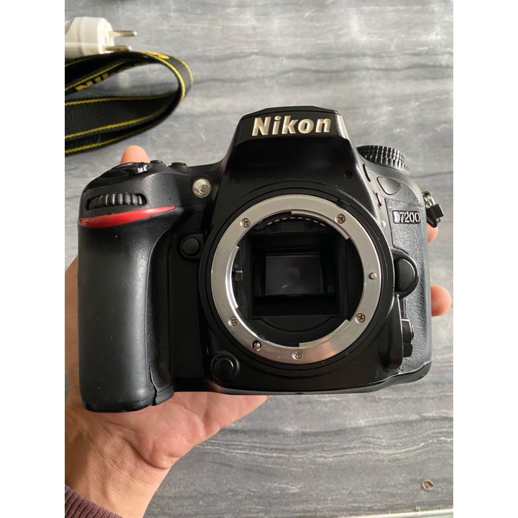 Nikon D7200 dan lensa fix 50mm f1.8 dan lensa wide 10-20mm Dx “bukan Nikon d7100 d750 d5600”