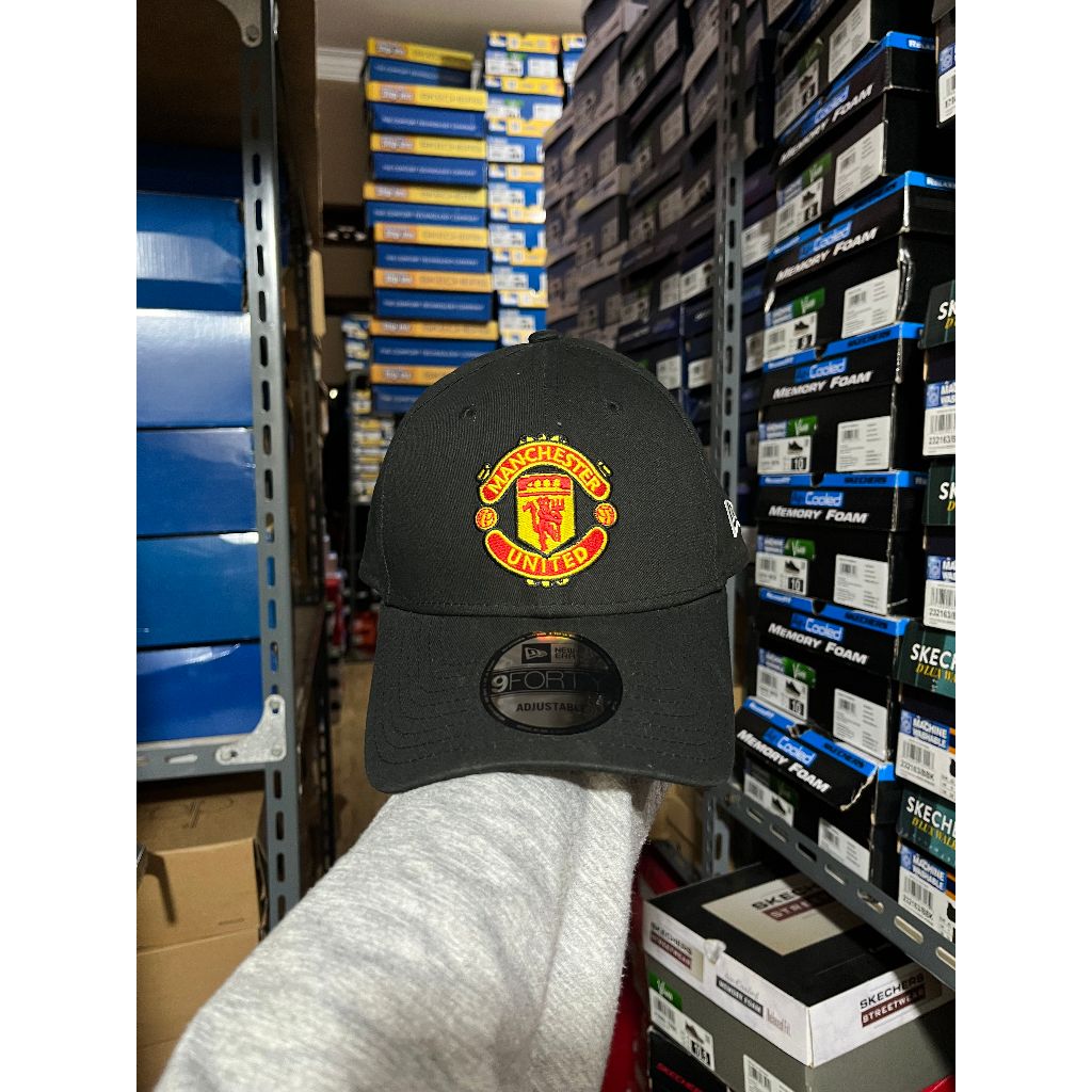 LIMITED EDITION TOPI 9FORTY NEW ERA MANCHESTER UNITED FC CAP BLACK ORIGINAL 11213222
