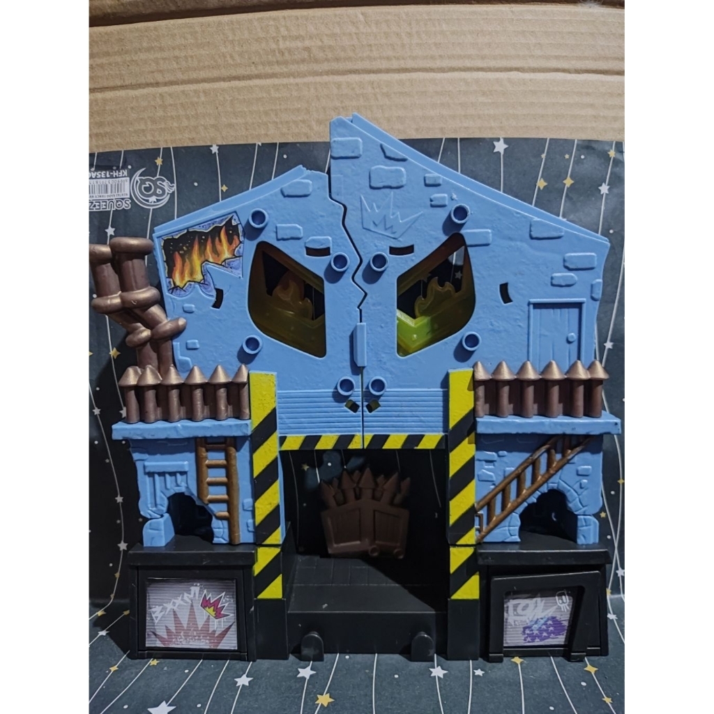 diorama rumah brand moose