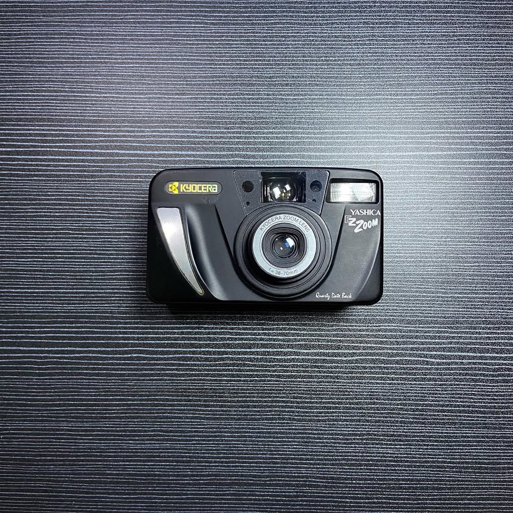 Yashica Ez Zoom ( Analog Film Camera )