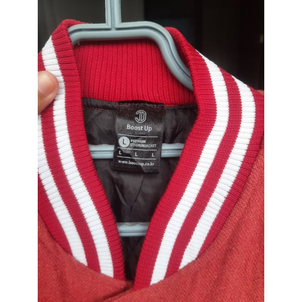 jaket varsity tebal