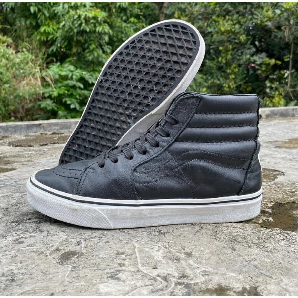 vans sk8 hi leather Fangs bw
