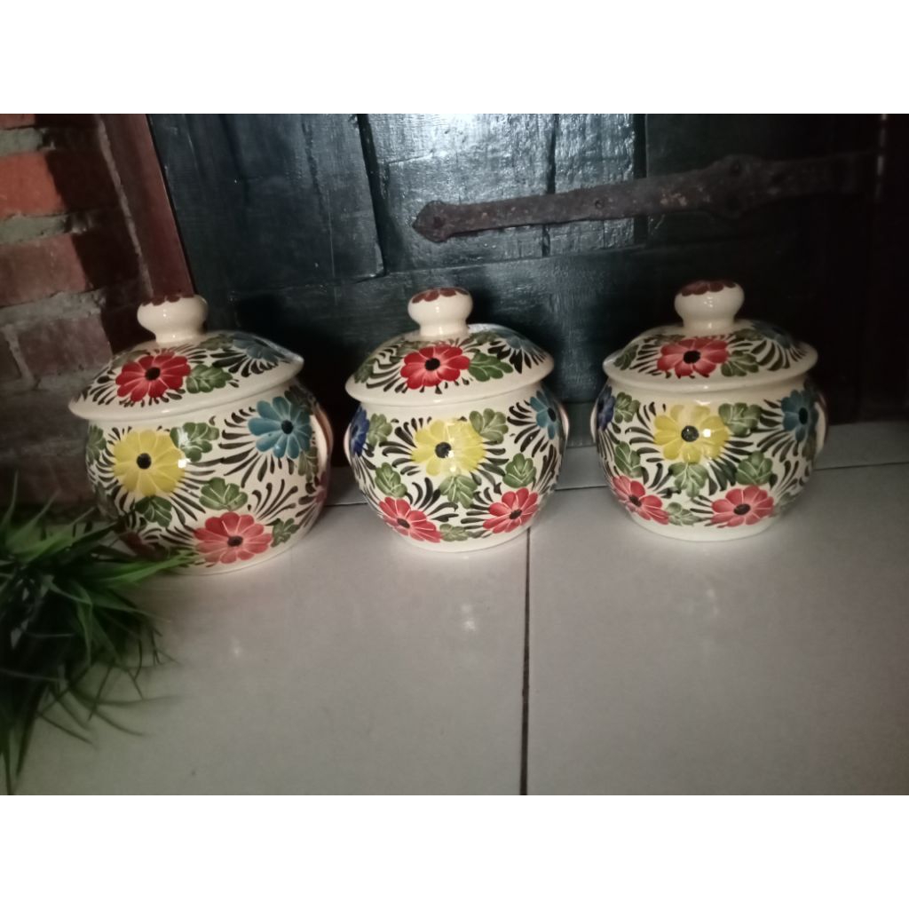 guci/vas keramik/pot keramik/guci keramik/dekorasi