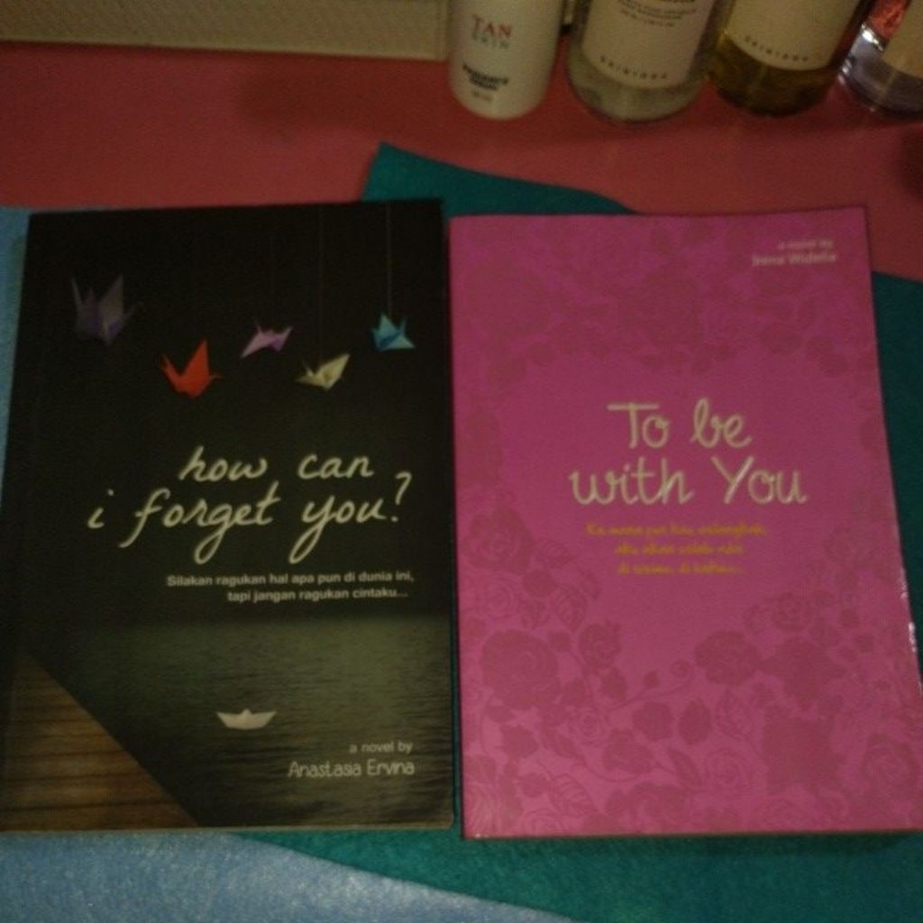 Bundling 2 buku how can i forget u and to be with u