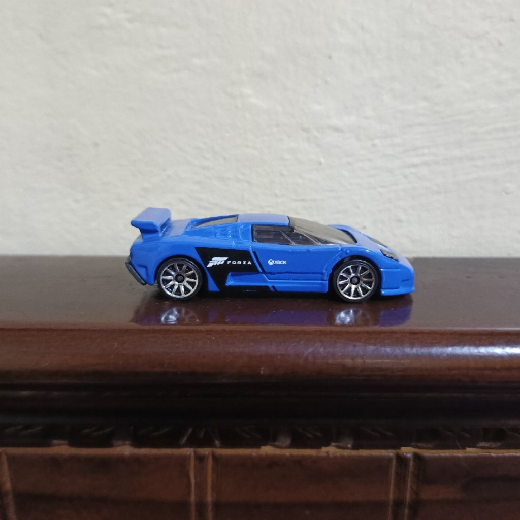 Hotwheels Bugatti eb110 ss blue forza loose