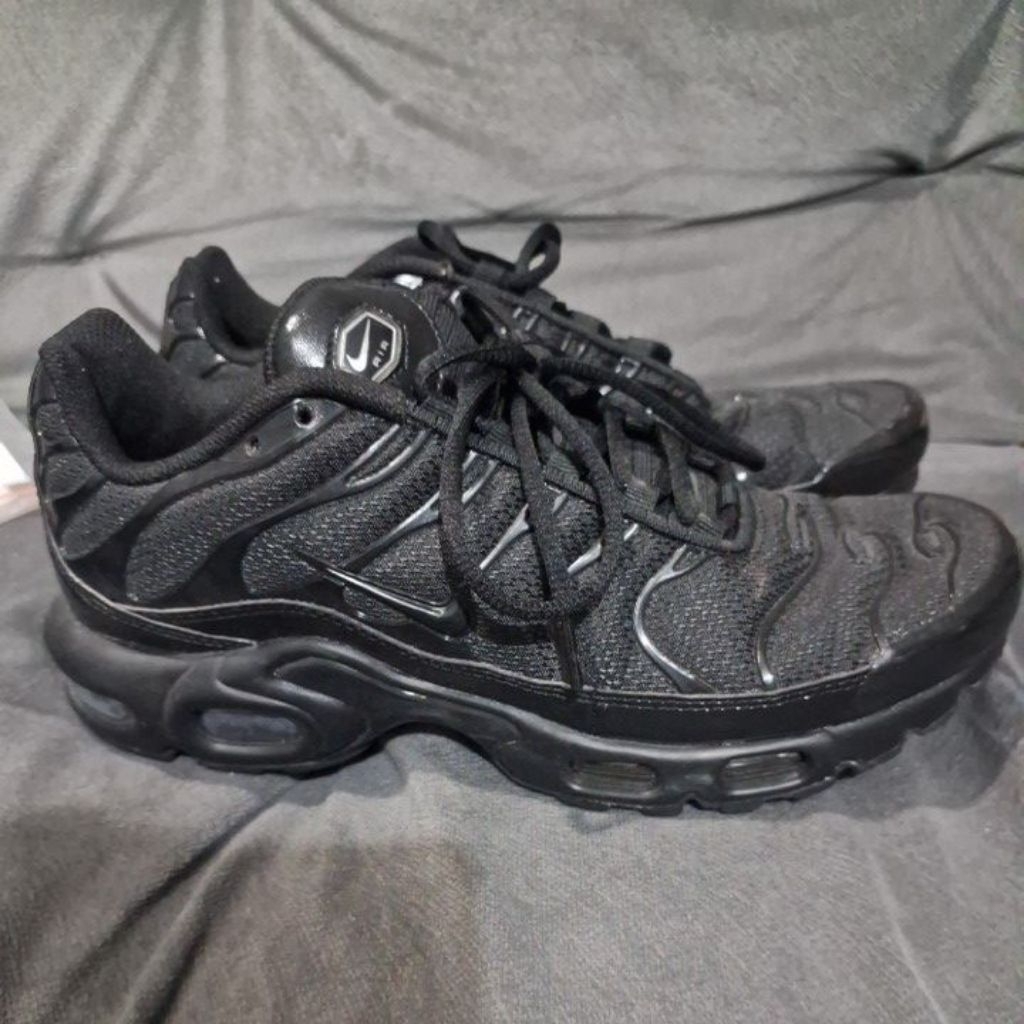 Nike Air Max Plus Triple Black