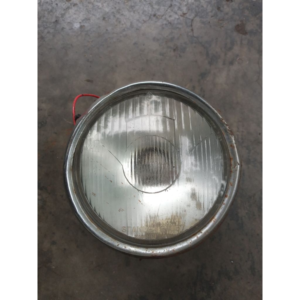 Lampu depan Suzuki A100 original