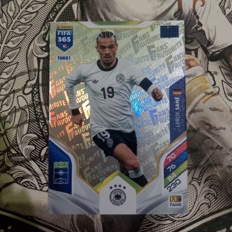 Kartu Bola Fans Favourite Leroy Sane Panini FIFA 365 Adrenalyn XL 2026