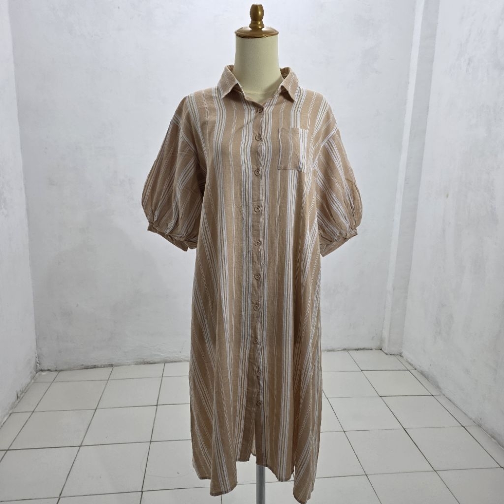 Kemeja Tunik Salur Dengan Model Lengan Balon