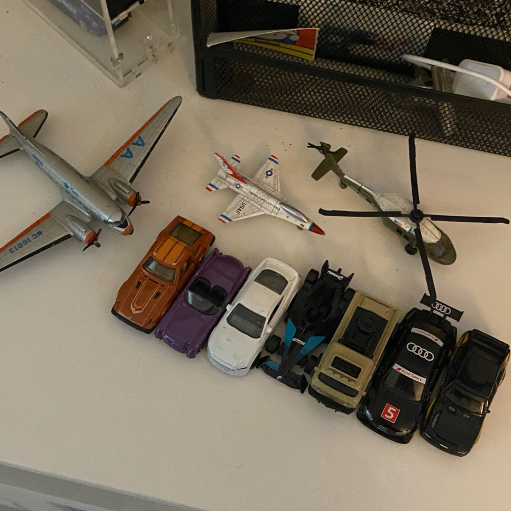 Preloved Diecast Pesawat Brand Matchbox, Maisto, Hot Wheeles