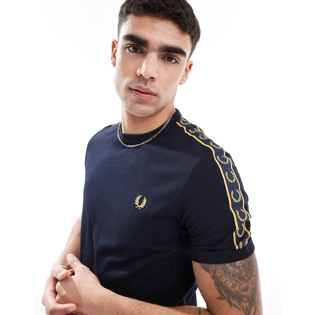 Fred Perry Contrast Taped M4613 W75