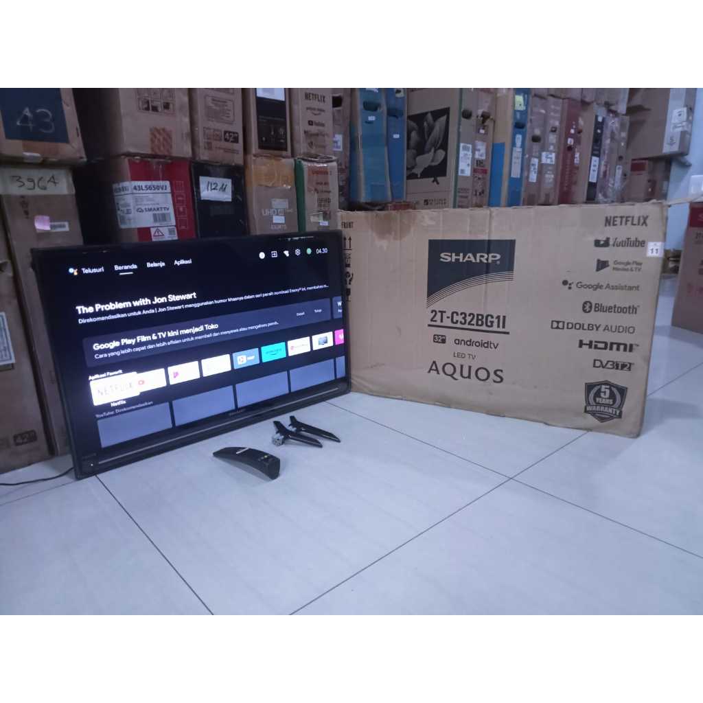 TV LED Sharp 32 inci HD Android TV YouTube Digital TV Kondisi bekas pemakaian 6333F
