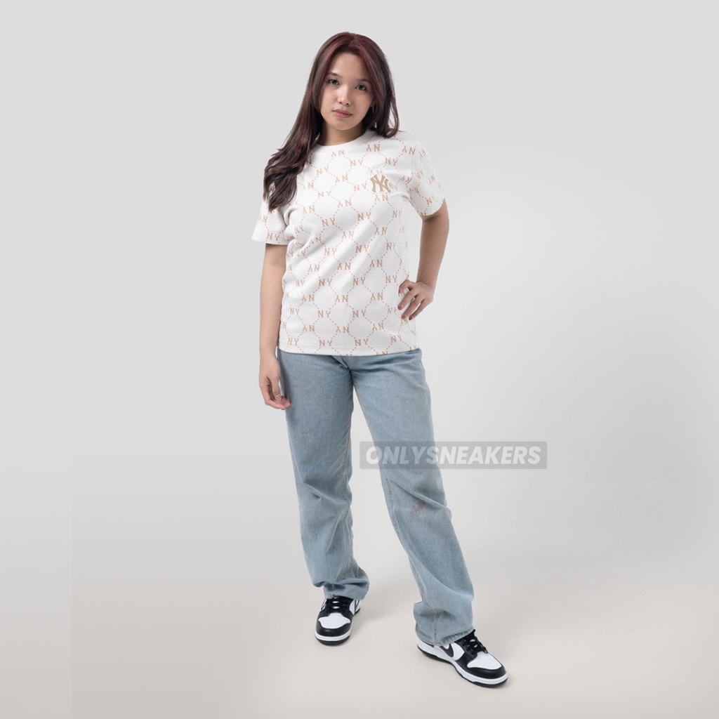 MLB JACQUARD DIAMOND MONOGRAM NEW YORK YANKEES WHITE TEE