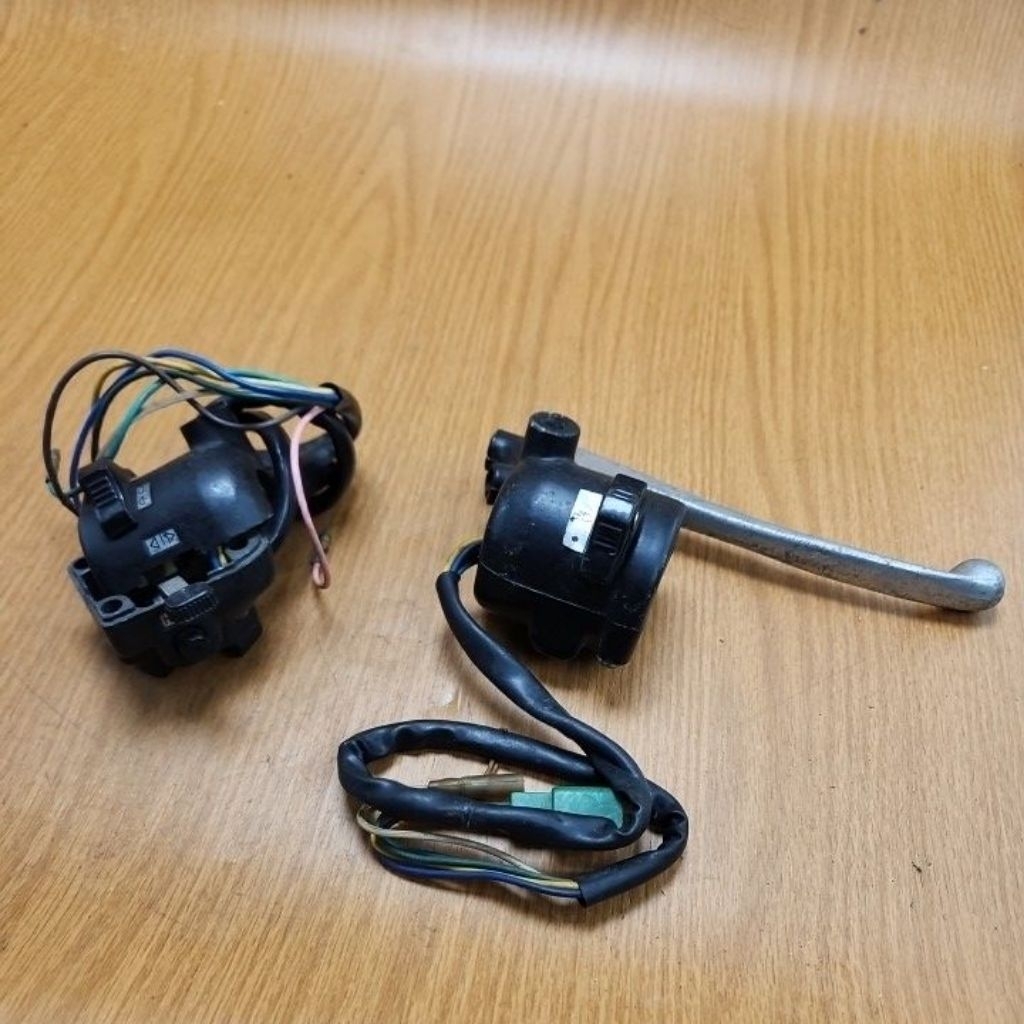 Holder Saklar Kanan Kiri Yamaha L2sn L2s L2 Super