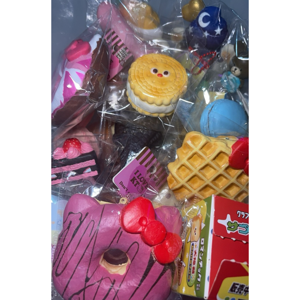 NEW sale preloved squishy licensed ibloom cdn cafe de n mido dudi hk donut waffle silly squishies di