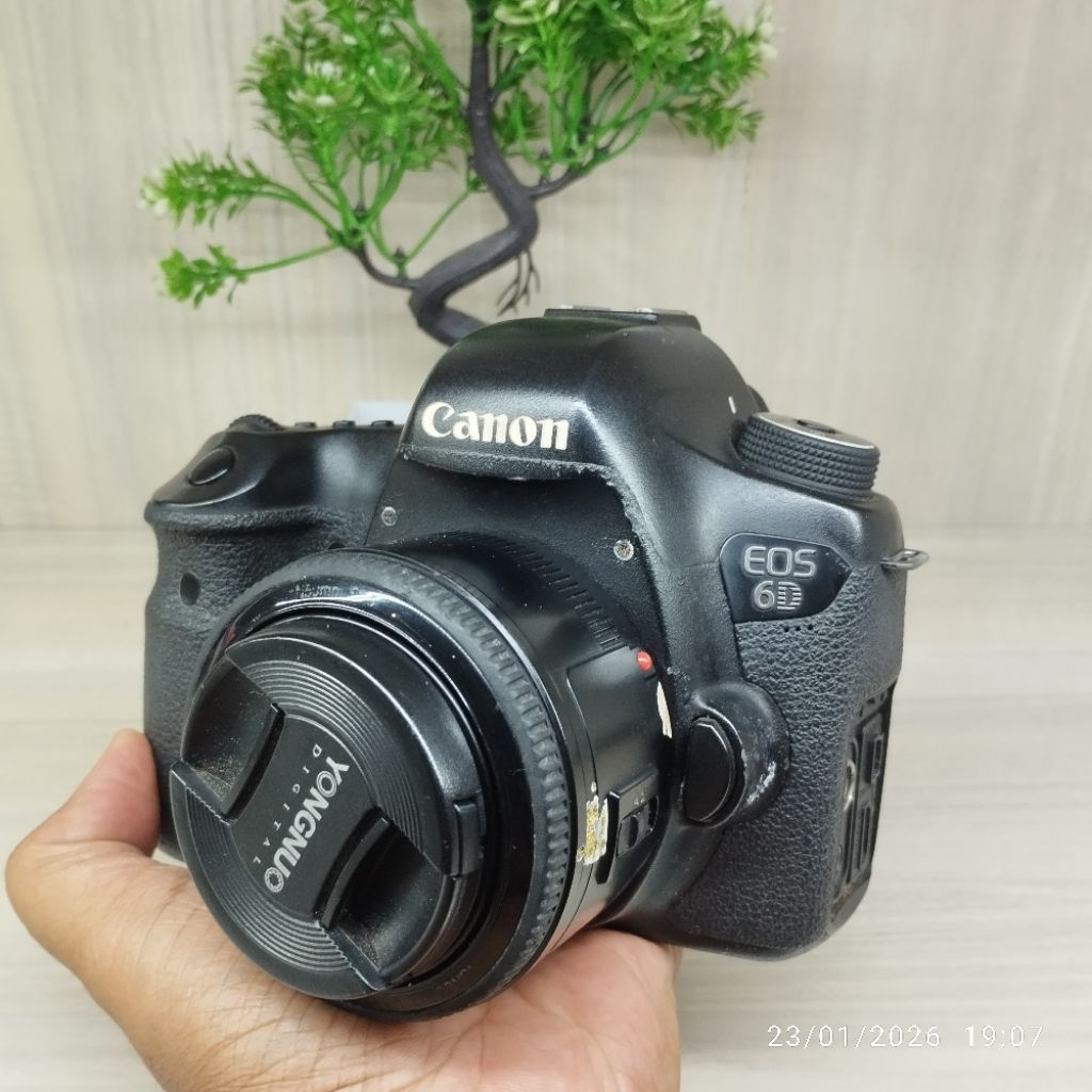 Canon 6D Body Bonus Lensa Fix