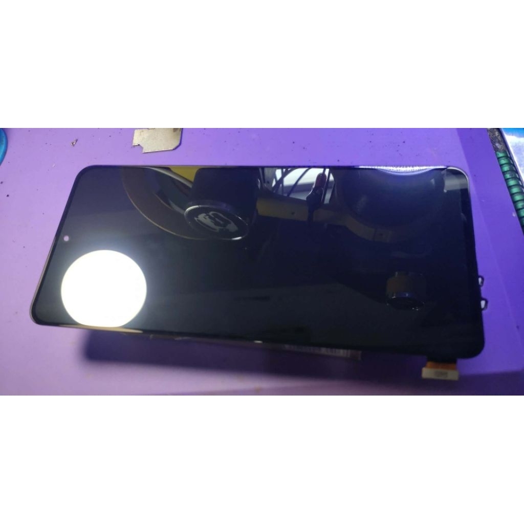 LCD POCO F3 ORI COPOTAN MULUS BERFUNGSI DENGAN NORMAL.