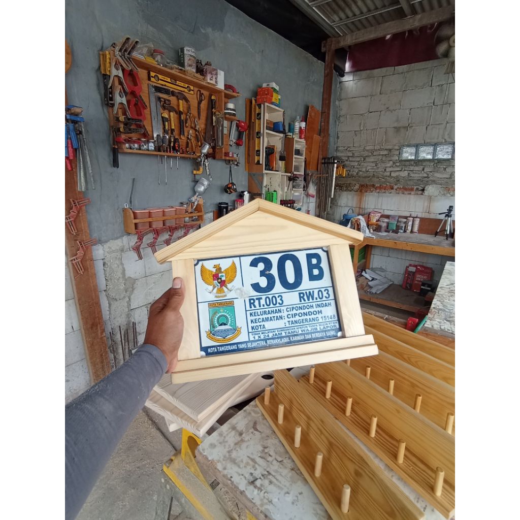 Bingkai Nomor rumah kayu / Frame plat nomor rumah / Nomor rumah kayu