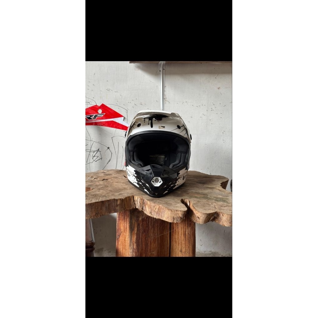Helm Orca
