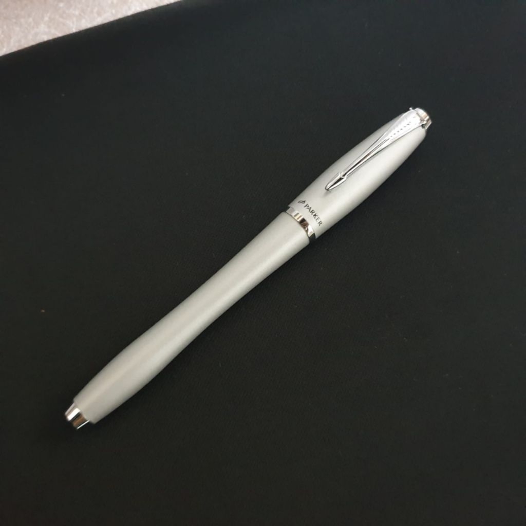 Pulpen PARKER URBAN Fountain Pen Matte
