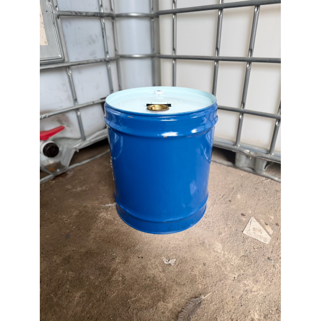 drum besi / tong besi /  kaleng 50 liter bekas parfum